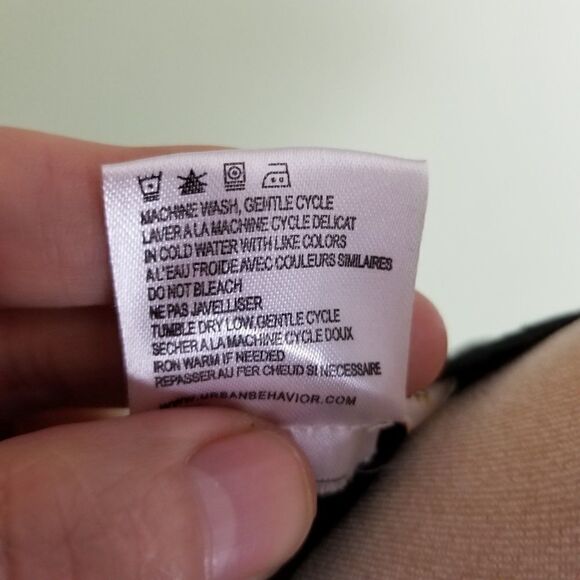 Urban Behavior little Black Racerback Tank Top NWT - Picture 7 of 7